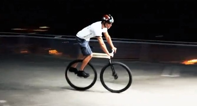 Découvrez Bicymple, le vélo où les pédales sont sur la roue arrière !