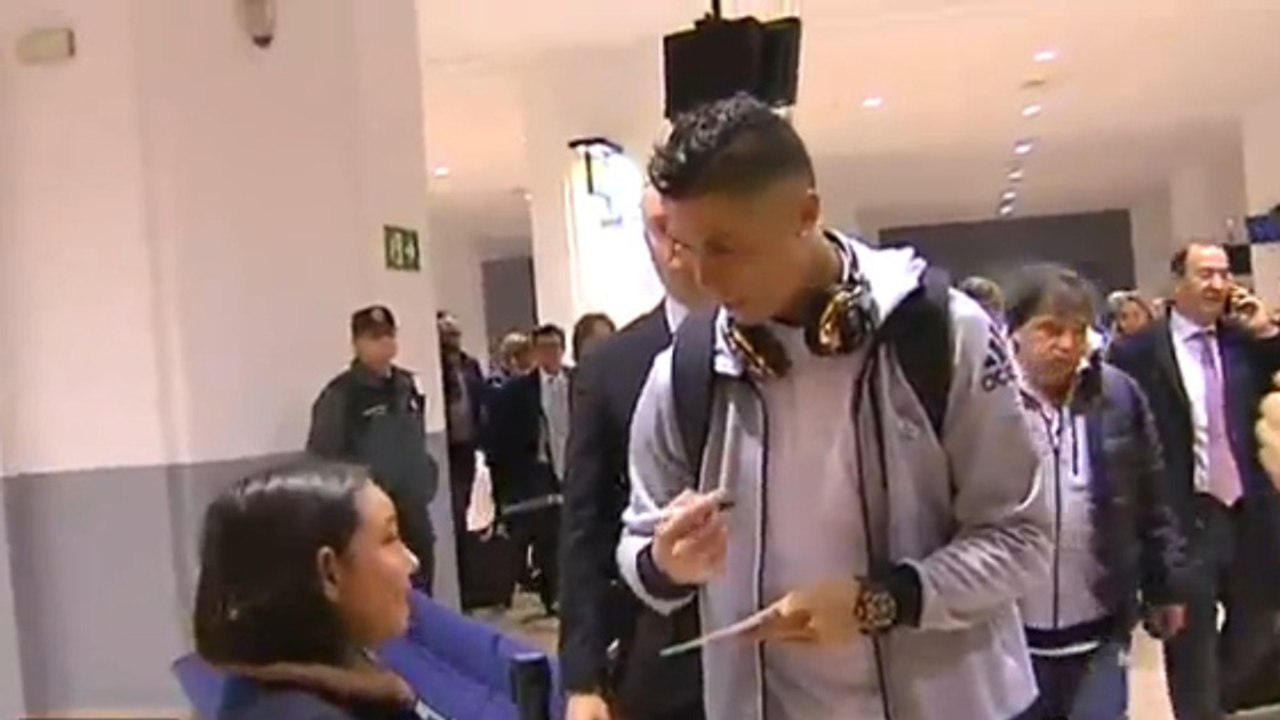 Cristiano Ronaldo se moque gentiment d'une fan du Real Madrid