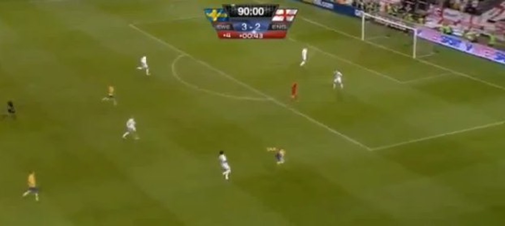 But Zlatan Ibrahimovic : Regardez le magnifique retourné du joueur du PSG lors de Suède - Angleterre