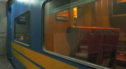 Cet homme a reproduit un véritable train dans sa cave !