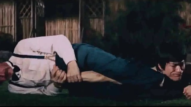 Bruce Lee : voilà comment le Petit Dragon réussit à se sortir d'une clé de bras