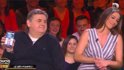 Pierre Ménès filme Clio Pajczer dans une position assez génante dans Touche pas à mon sport