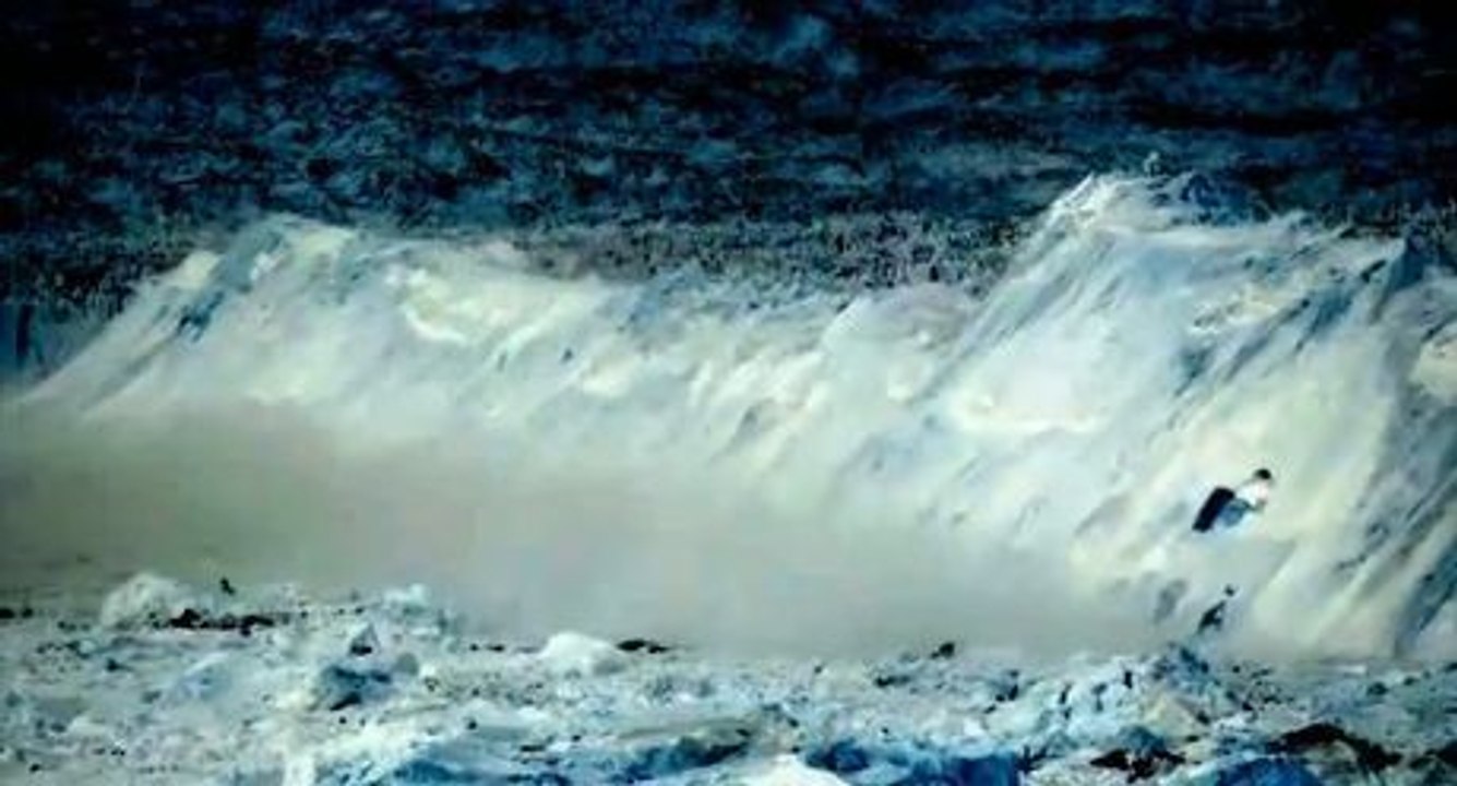Regardez la plus grosse séparation entre un iceberg et un glacier jamais filmée