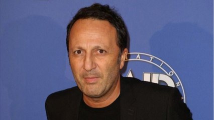 VOICI : Arthur : l'animateur partage une photo de jeunesse pour une occasion spéciale