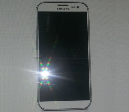 Samsung Galaxy S4 : une sortie avec le même design que le S3 et pas de stylet S-Pen ?