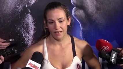 Miesha Tate : un cameraman fait le bon choix en dézoomant une interview de la championne UFC