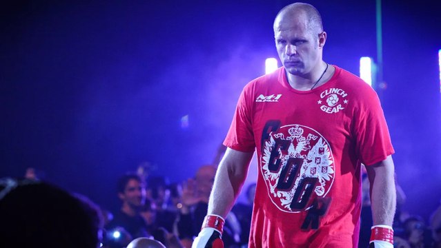 Fedor Emelianenko réalise l'entrée la plus épique de l'histoire du MMA au Pride