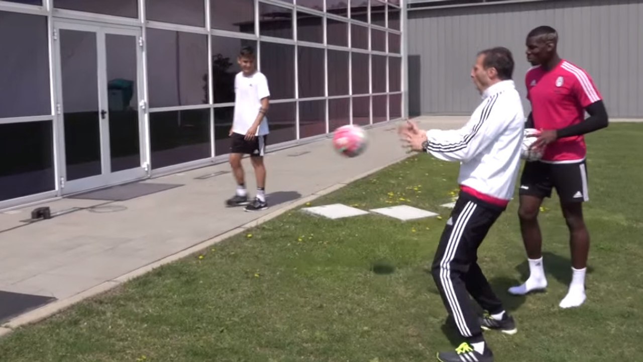 Paul Pogba et Massimiliano Allegri font un concours surprenant après l'entraînement de la Juventus