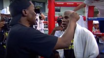 Floyd Mayweather s'embrouille violemment avec son père dans leur salle de boxe