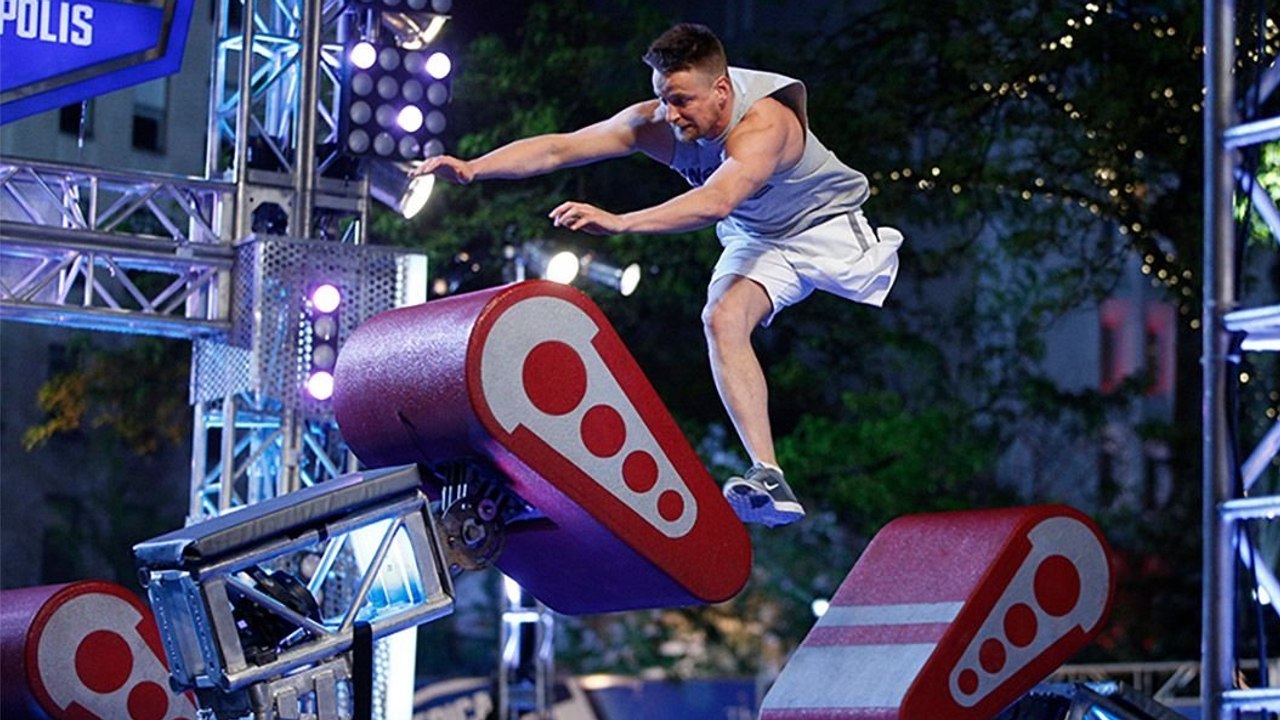 Zach Gowen, un unijambiste, réalise une performance incroyable à American Ninja Warrior