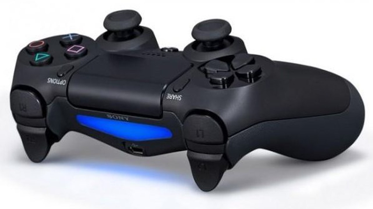 PlayStation 4 (PS4) : caractéristiques et détails de la manette DualShock 4