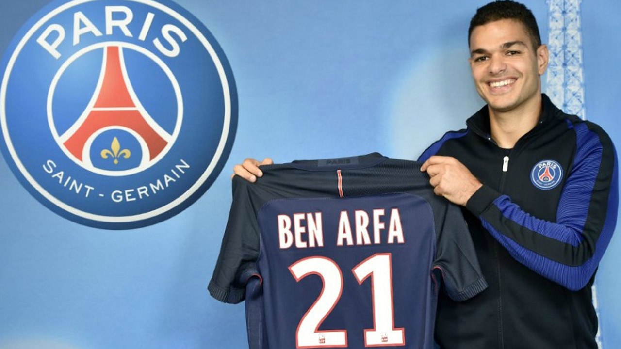 Hatem Ben Arfa chante du Mickael Jackson, brise une bouteille en verre et blesse 4 coéquipiers