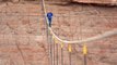 Le funambule Nik Wallenda a traversé le Grand Canyon sans aucune protection !