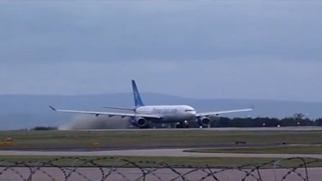 Le moteur d'un Airbus A330 explose au décollage en Grande-Bretagne