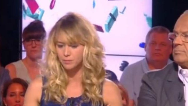 Touche pas à mon poste : Enora Malagré clashe les gagnantes de Popstars et traite les chroniqueurs de TPMP de faux-culs