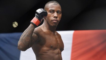 Taylor Lapilus l'emporte par décision pour son quatrième combat en UFC
