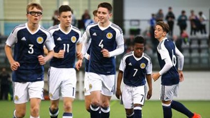 Karamoko Dembele, joueur de 13 ans du Celtic Glasgow, a fait ses débuts avec la sélection U16 d'Ecosse