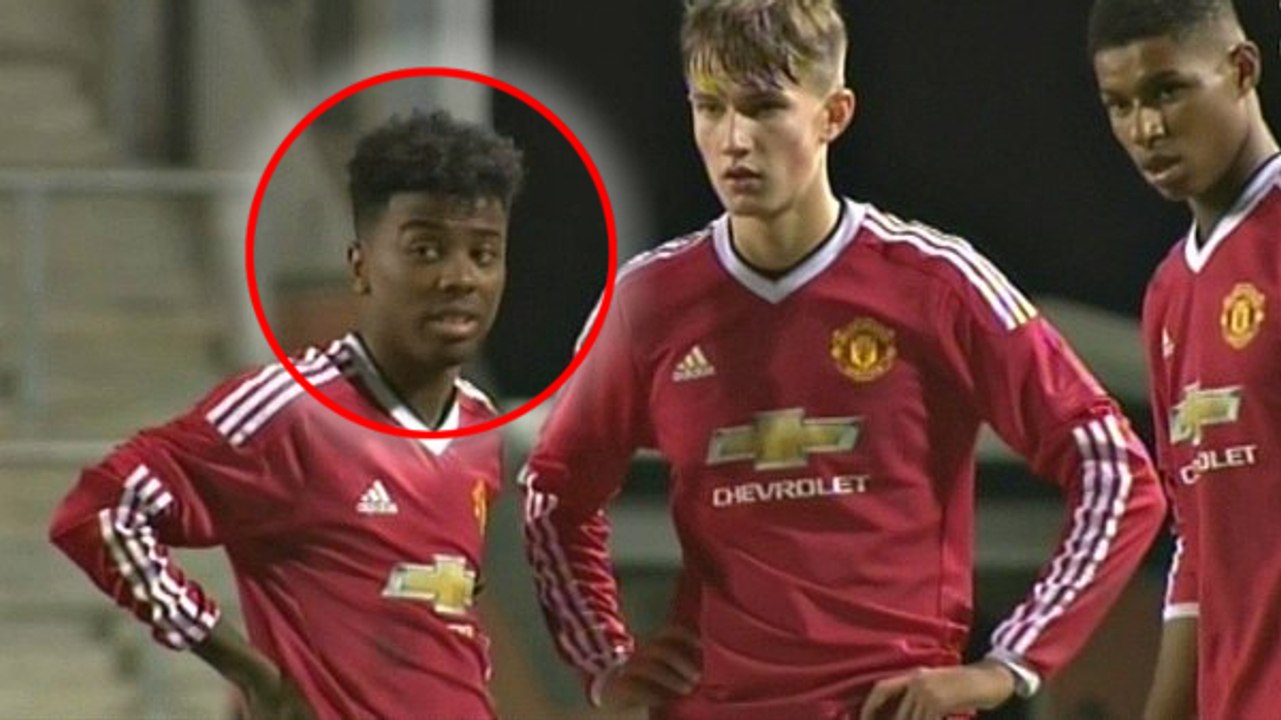 Angel Gomes, pépite anglaise de 16 ans qui joue à Manchester United, a un niveau de dingue