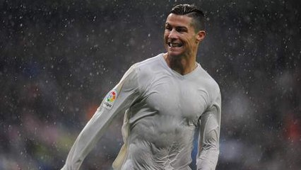 Les joueurs du Real Madrid ont joué avec un maillot écologique 100% recyclé face à Gijon