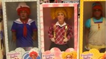 Caméra cachée : Un magasin  installe des poupées vivantes pour faire peur aux clients