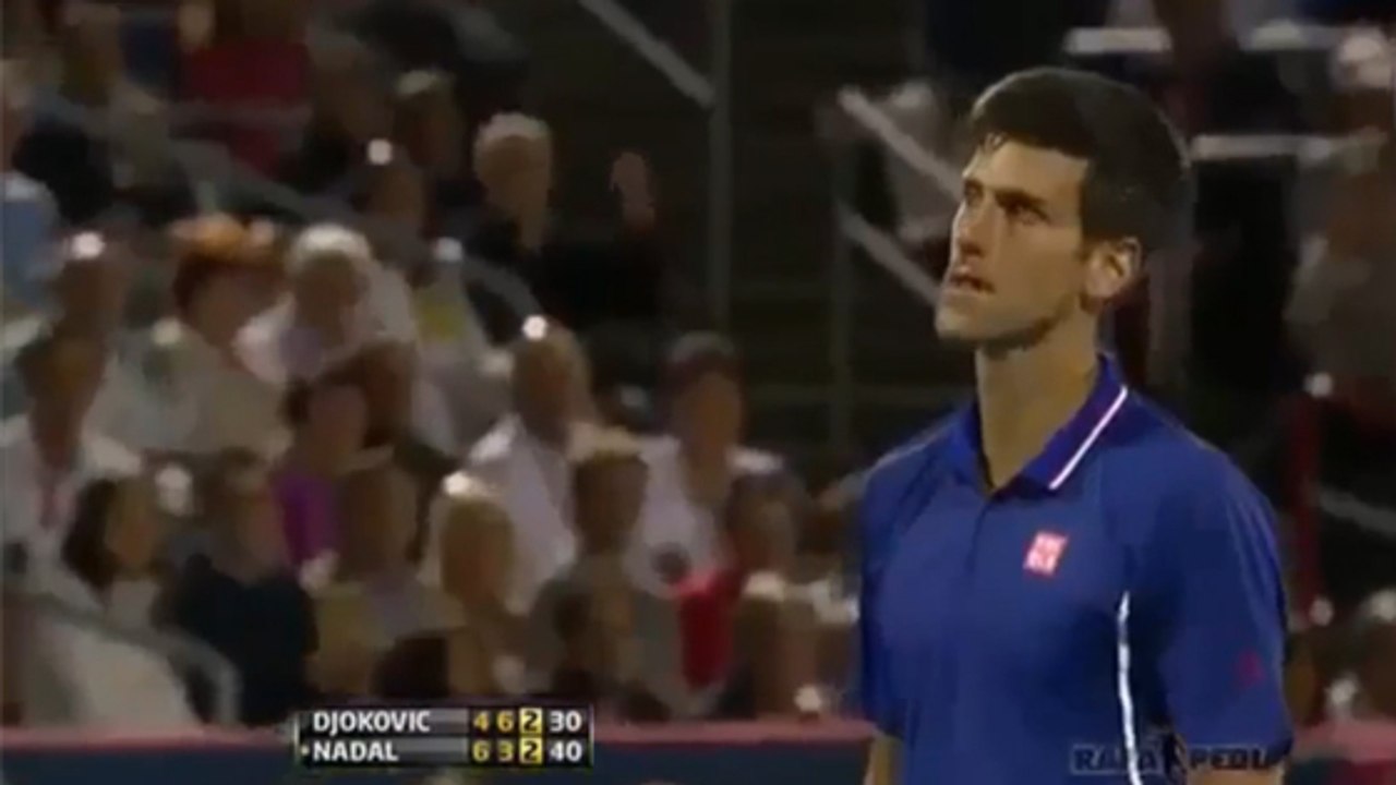 Tennis : une balle de Nadal touche Djokovic en pleine tête