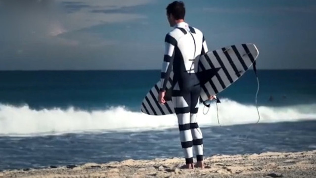 Des chercheurs développent deux combinaisons anti-requin pour les surfeurs