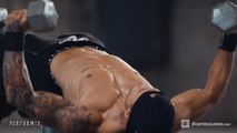 Un entraînement de folie pour les triceps et les pecs