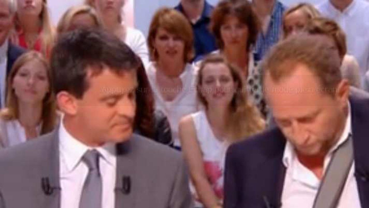 Le Grand Journal : Benoît Poelvoorde demande à Manuel Valls de lui faire sauter un PV