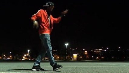 Marquese Scott se déchaîne sur ''Beat It'' en version dubstep