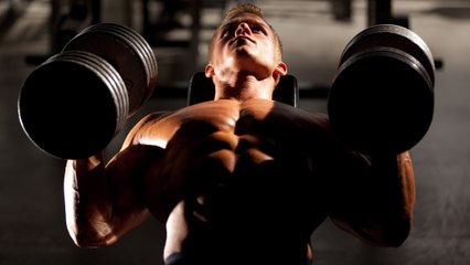 Comment vous tailler un corps de rêve avec des haltères lourds sans danger