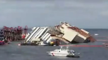 Redressement du Costa Concordia : la vidéo en time-lapse