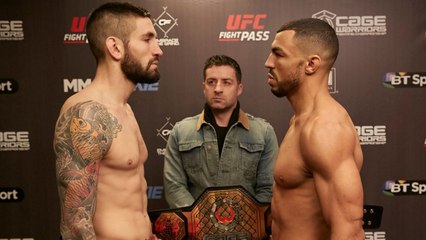 Karl Amoussou remporte la ceinture welter du Cage Warriors face à Matt Inman