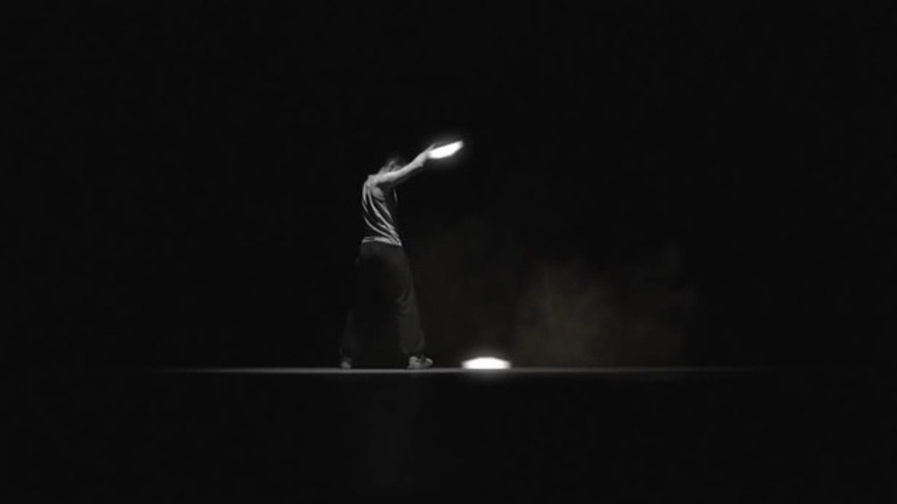 L'artiste Lucas Boirat peut faire danser de la lumière