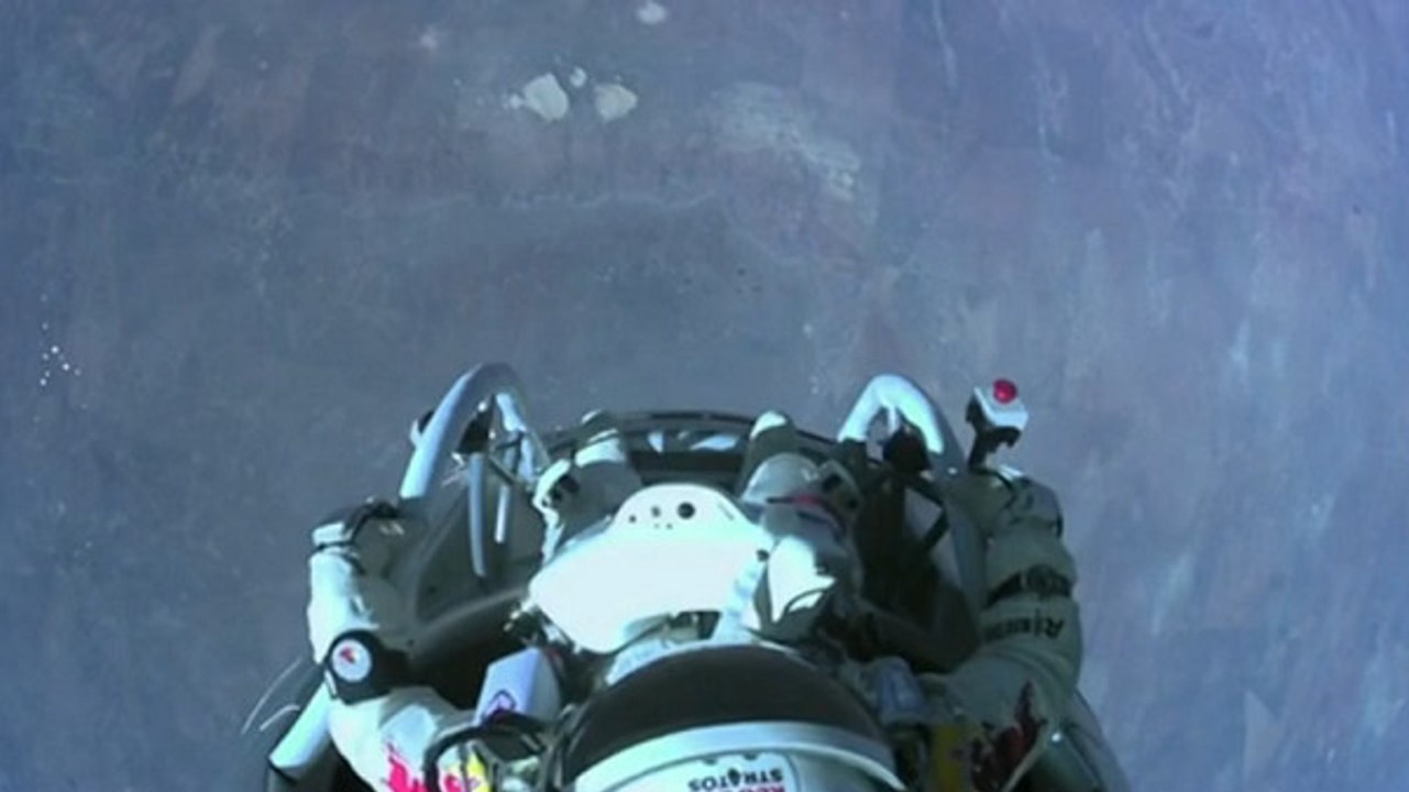 Felix Baumgartner : revivez le record du saut en chute libre filmé en caméra embarquée
