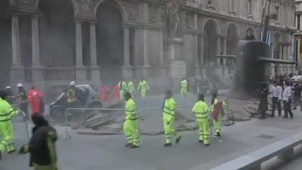 Un sous-marin refait surface dans les rues de Milan