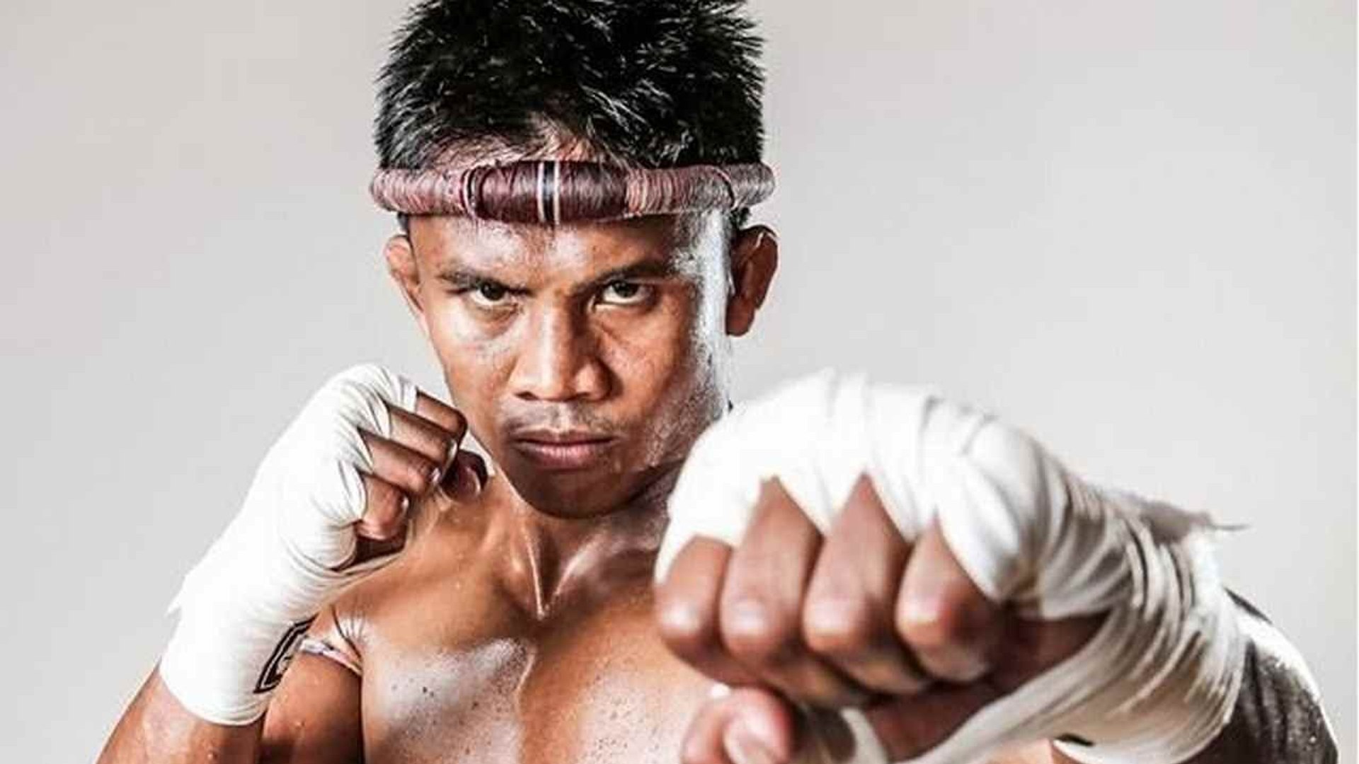 Le dernier combat de Buakaw Banchamek au Kunlun Fight face au chinois Kong  Lingfeng - Vidéo Dailymotion