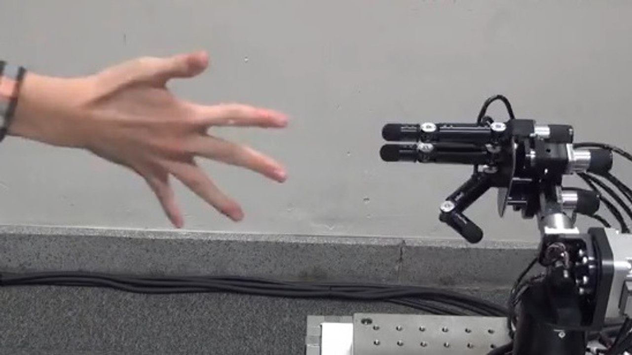 Ce robot est imbattable au jeu du pierre-feuille-ciseaux