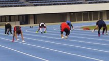 Le Japonais Kenichi Ito bat le record du monde du 100 mètres à quatre pattes