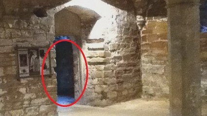 Un adolescent photographie l'apparition du fantôme d'Arbella Stuart à l'Abbaye de Rufford