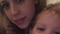 En réalisant un selfie avec son bébé, Peaches Geldof photographie la main d’un fantôme