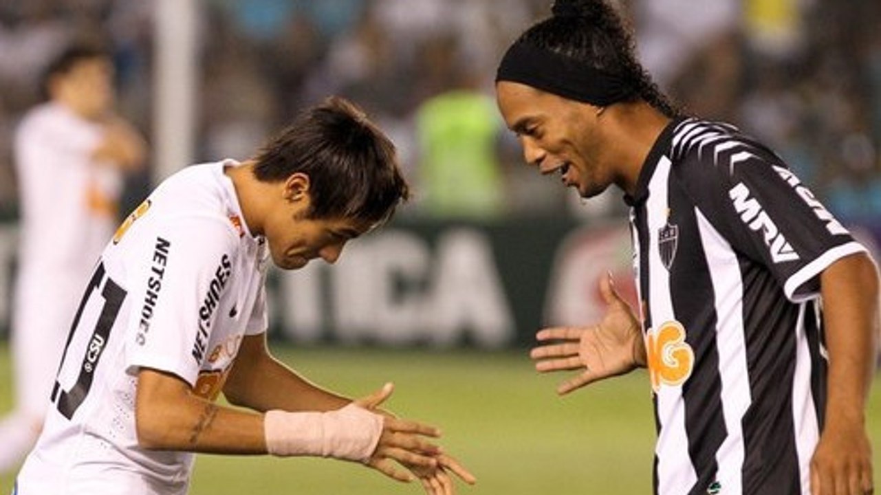 Le jour où Ronaldinho a donné une leçon à Neymar en lui passant le flambeau