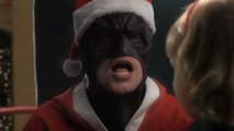 Batman s'invite dans des scènes cultes de films de Noël