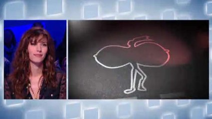 Le Grand Journal : Doria Tillier se moque de la poitrine de Nabilla
