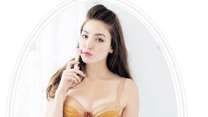 Ils imaginent la lingerie des princesses Disney !