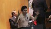 Mexique : Le député Antonio Garcia Conejo fait un discours en slip au Parlement !