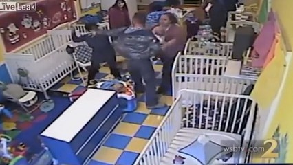 États-Unis : Il provoque une bagarre dans une crèche pour enfants