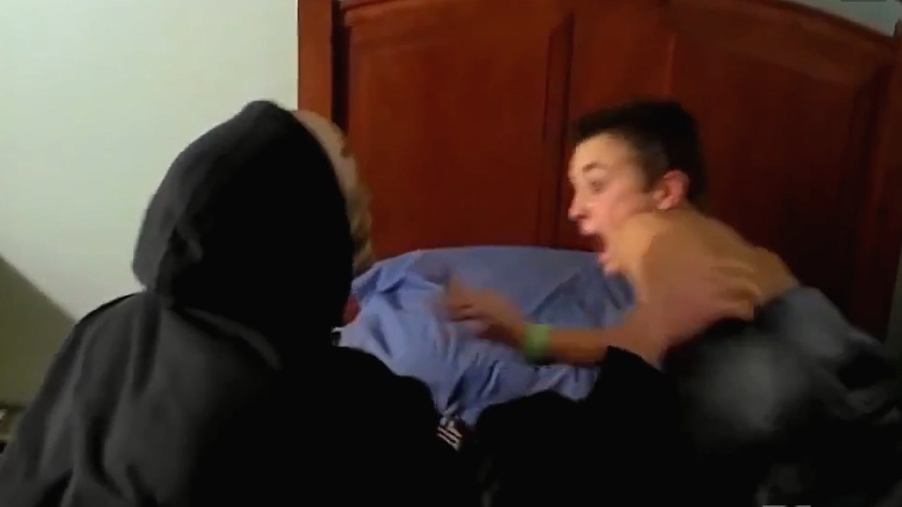 Découvrez les meilleures blagues à faire au réveil !