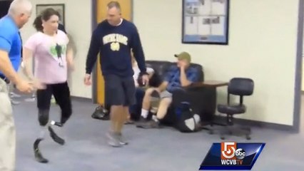 Victime des attentats du Marathon de Boston, Celeste Corcoran réapprend à courir avec des prothèses