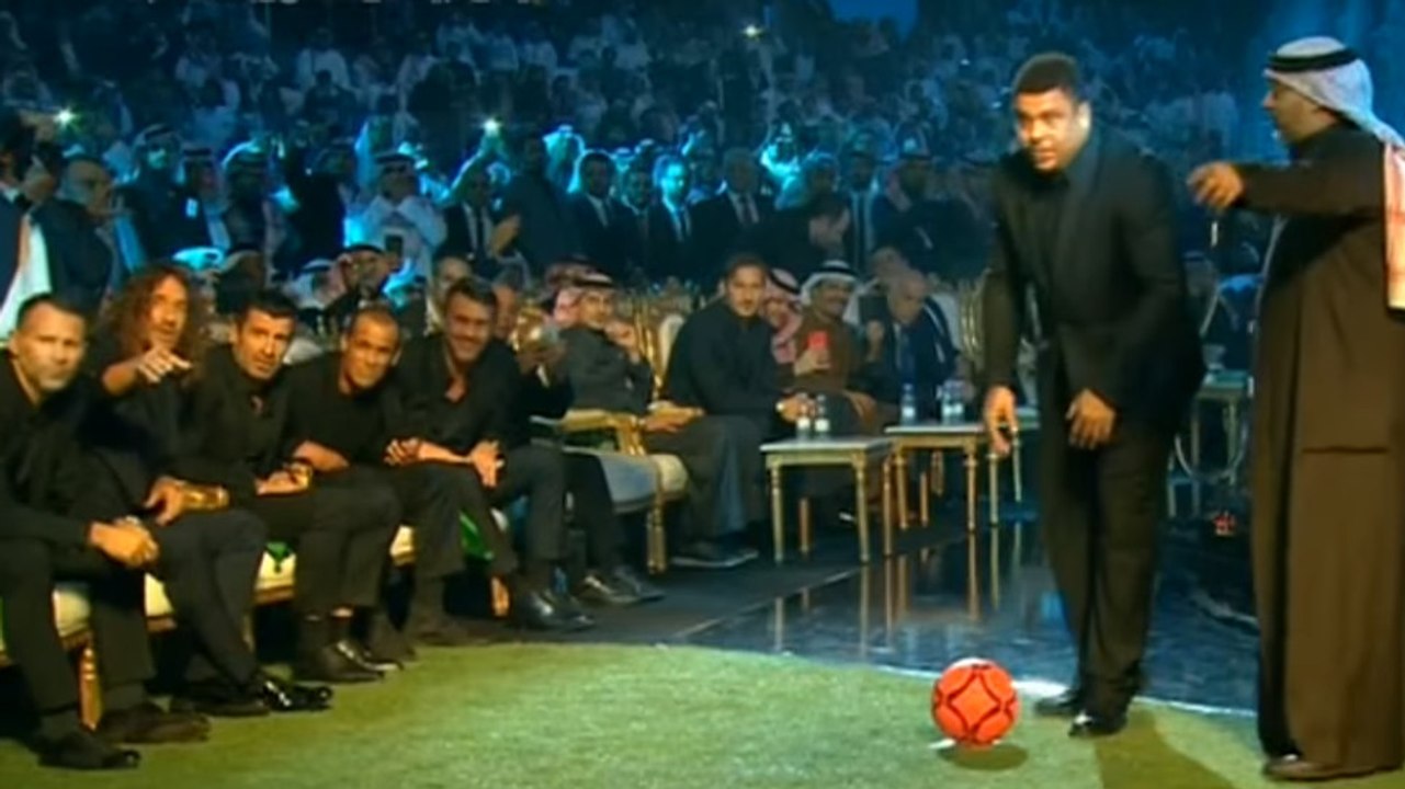 Quand les légendes du foot se cassent les dents sur un gardien robot en Arabie Saoudite