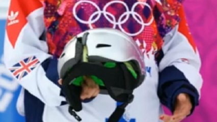 Sotchi : Regardez la chute spectaculaire de la snowboardeuse Sarka Pancochova